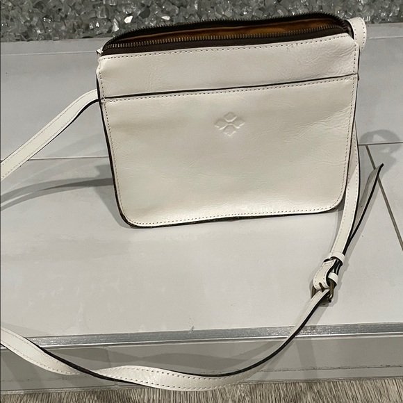 Patricia Nash Cream Embossed Crossbody Bag - Picture 6 of 9